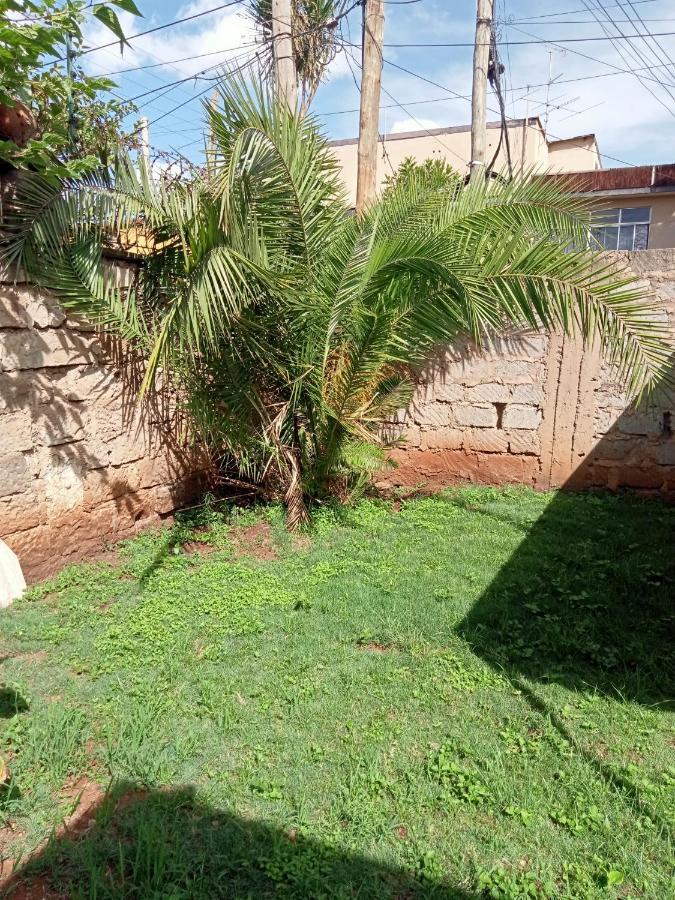Pinkroses Gardens Hostel Nairobi Exterior photo