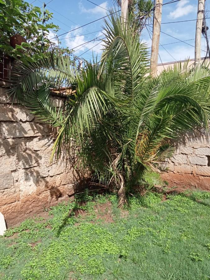 Pinkroses Gardens Hostel Nairobi Exterior photo