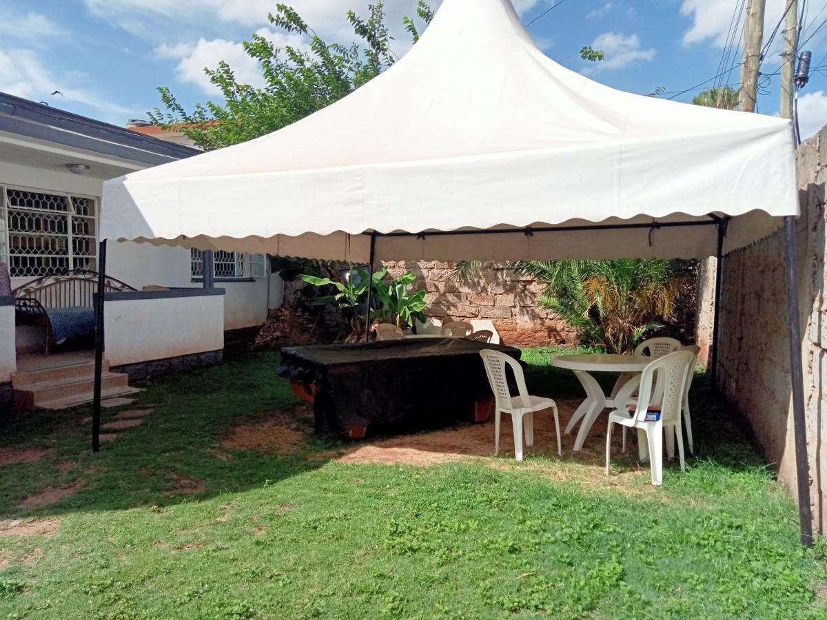Pinkroses Gardens Hostel Nairobi Exterior photo