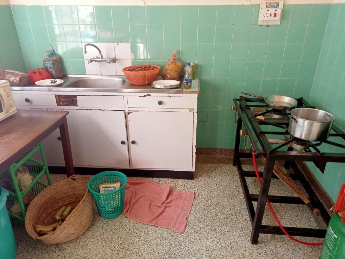 Pinkroses Gardens Hostel Nairobi Exterior photo