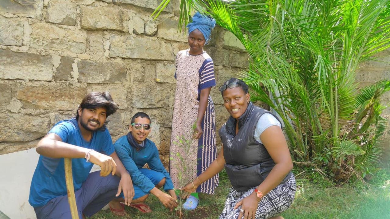 Pinkroses Gardens Hostel Nairobi Exterior photo